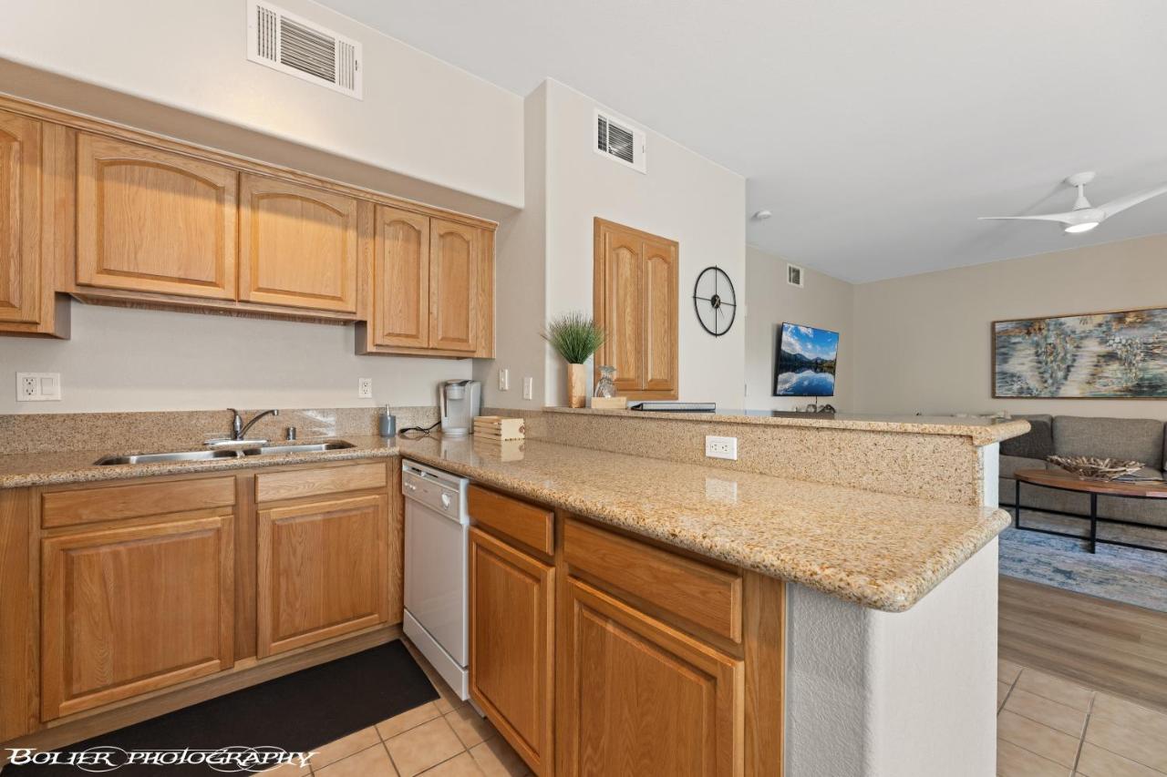 Hawk Ridge Two Bedroom Condo By Cool Properties 메스키트 외부 사진